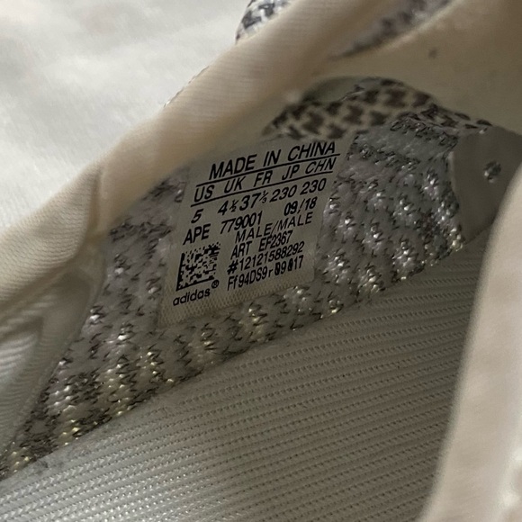 Adidas Yeezy Boost 350 V2 Static Non-Reflective Size 5 Men Male - Picture 7 of 7